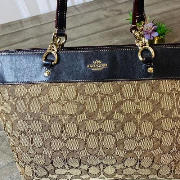 Coach Beige/Brown Signature Canvas and Leather Sophia Chain Tote - Picture 4 of 10
